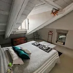 Casa *